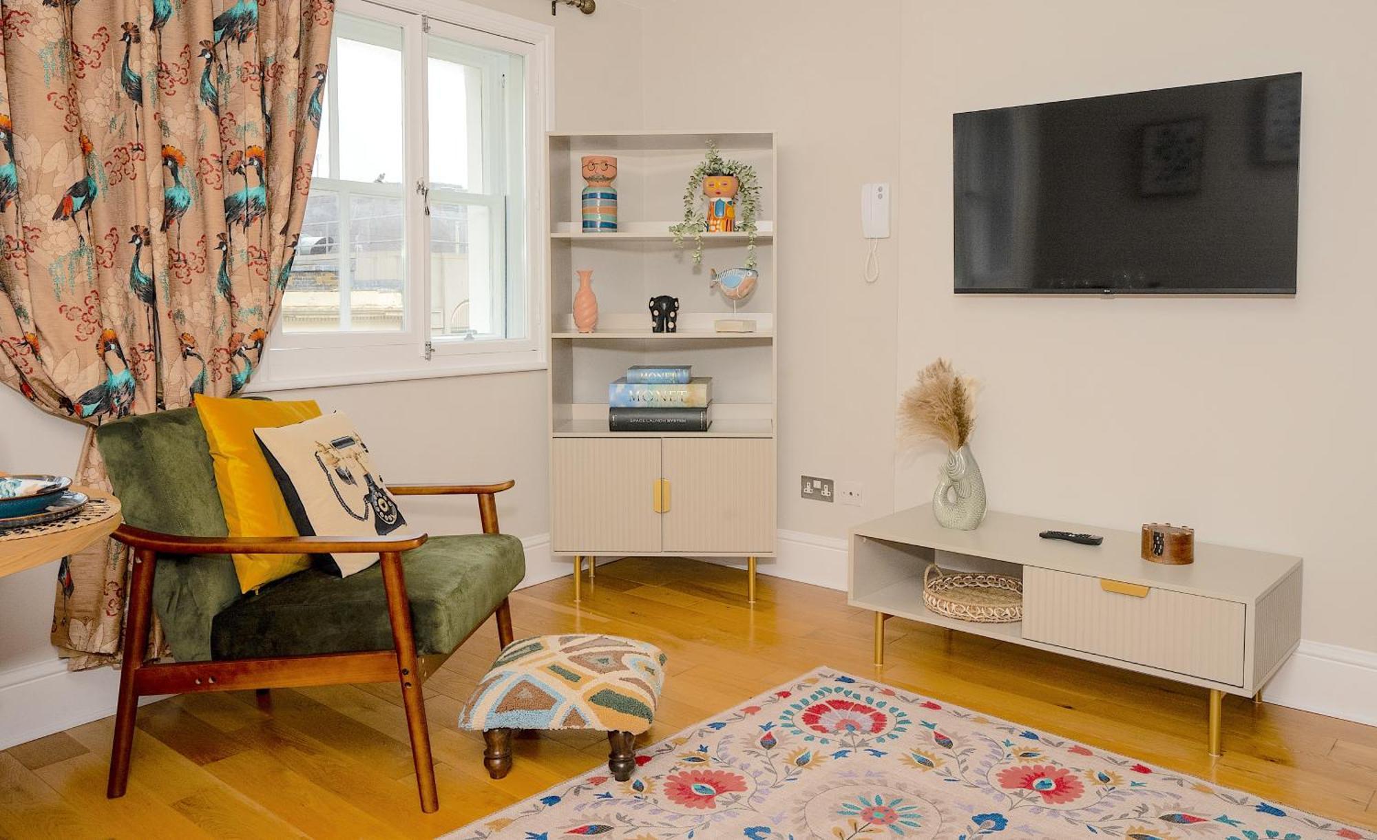 Stylish Flat Minutes From Covent Garden - West End Лондон Экстерьер фото