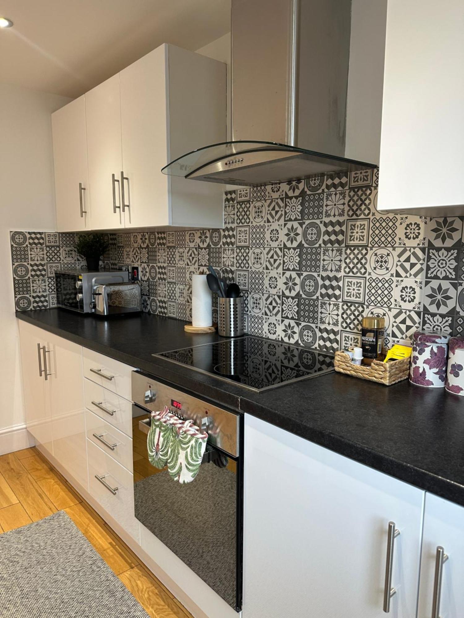 Stylish Flat Minutes From Covent Garden - West End Лондон Экстерьер фото