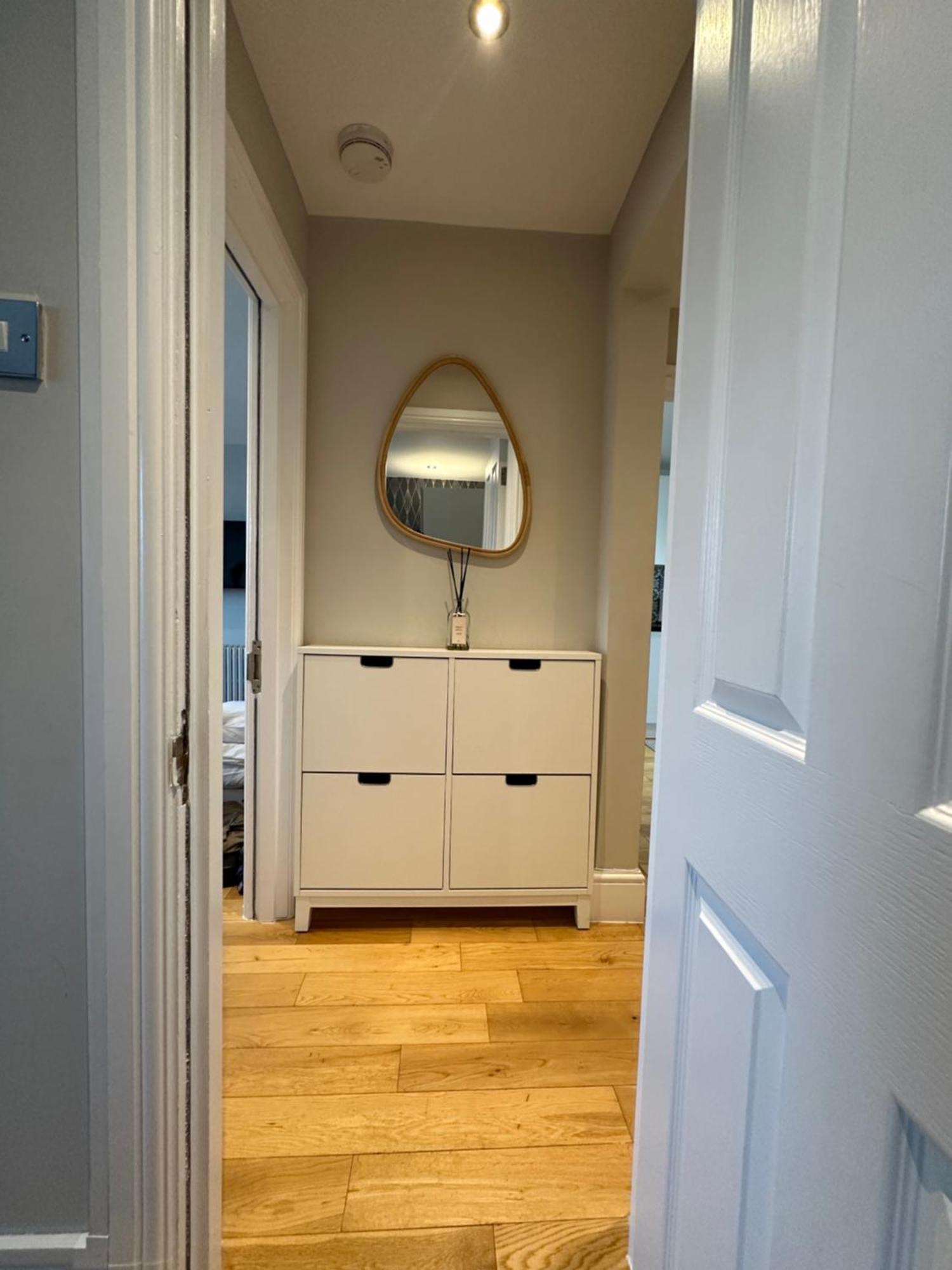 Stylish Flat Minutes From Covent Garden - West End Лондон Экстерьер фото